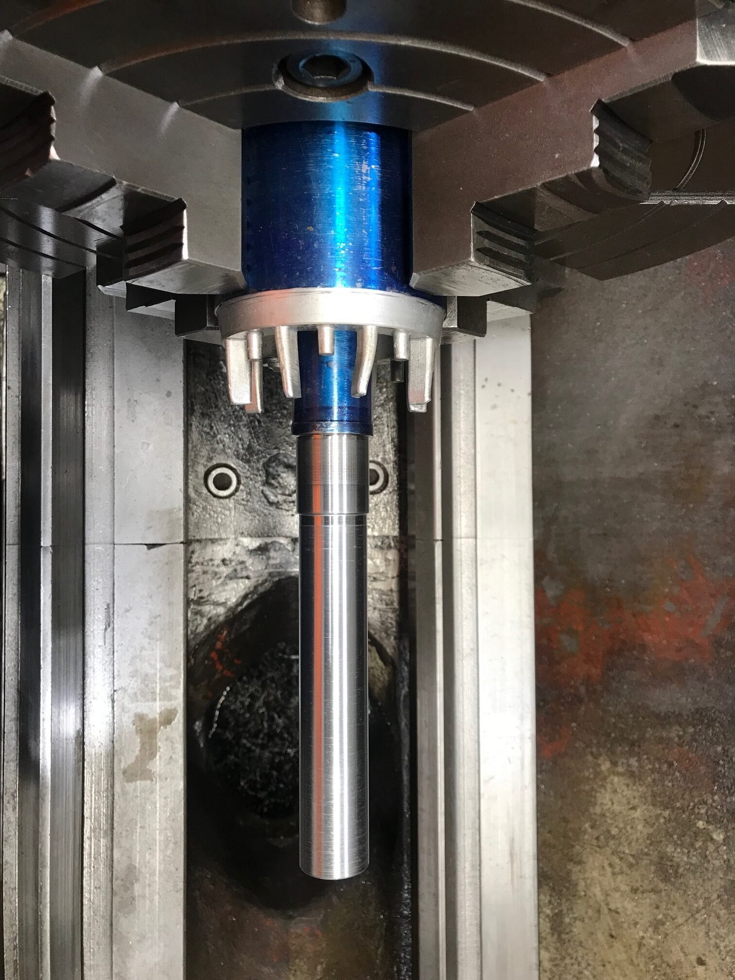 Precision shaft machining in chuck